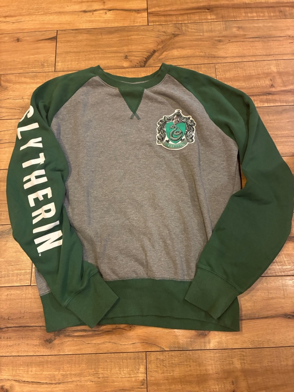 Slytherin Crewneck - Universal Studios Wizarding World of Harry Potter